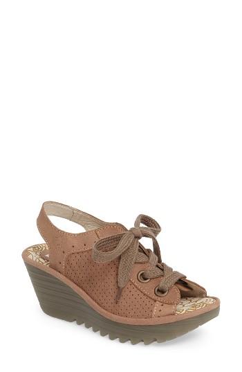 Women's Fly London 'yuta' Platform Wedge Sandal .5-8us / 38eu - Beige