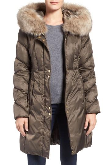 Women's Via Spiga Water Repellent Quilted Puffer Coat With Faux Fur Trim - Brown