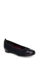 Women's Munro Henlee Cap Toe Flat M - Blue
