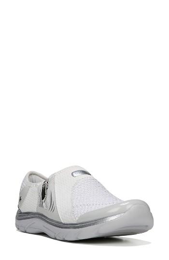 Women's Bzees Balance Sneaker M - White