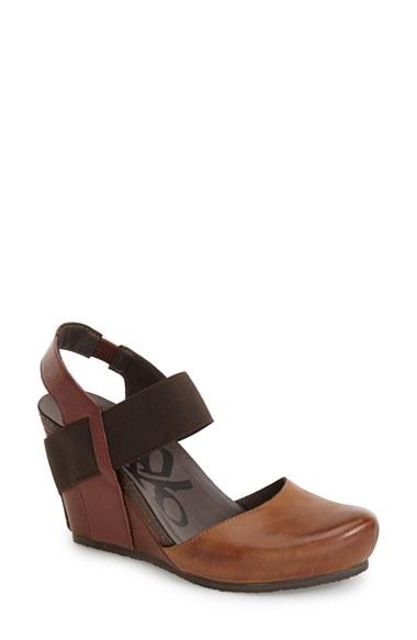 Women's Otbt 'rexburg' Wedge Sandal .5 M - Brown