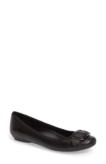 Women's Vaneli Solana Buckle Flat