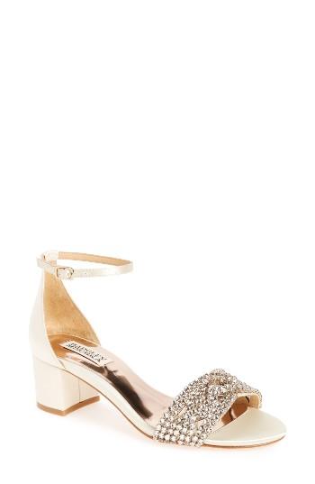 Women's Badgley Mischka Triana Block Heel Pump .5 M - Ivory