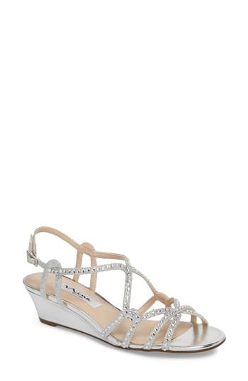 Women's Nina Finola Sandal .5 M - Metallic