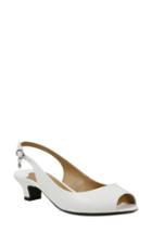 Women's J. Renee Jenvey Slingback Sandal B - White
