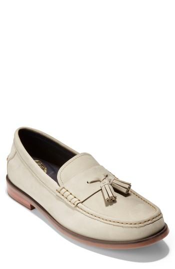 Men's Cole Haan Pinch Friday Tassel Loafer .5 M - Ivory