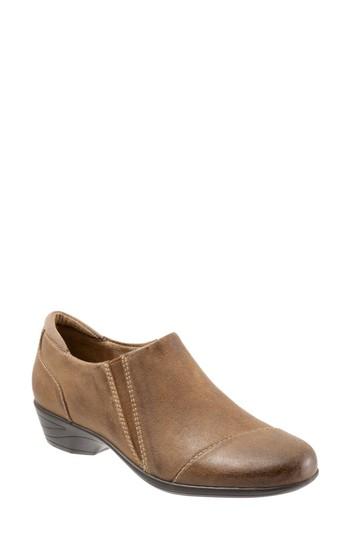 Women's Softwalk Charming Slip-on .5 N - Brown