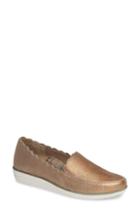 Women's Famolare Queen Bee Wedge Sandal