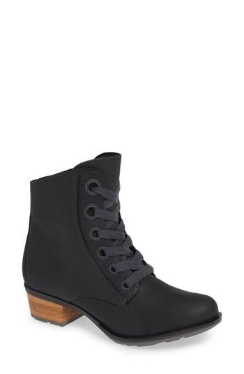 Women's Chaco Cataluna Waterproof Lace-up Boot M - Black