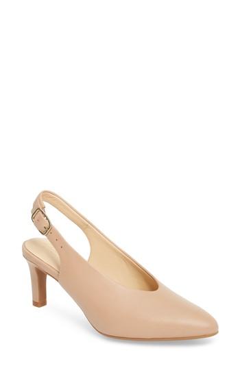 Women's Clarks Calla Violet Kitten Heel Pump M - Beige