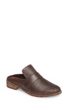 Women's Mercer Edit Case Closed Studded Loafer Mule .5 M - Metallic