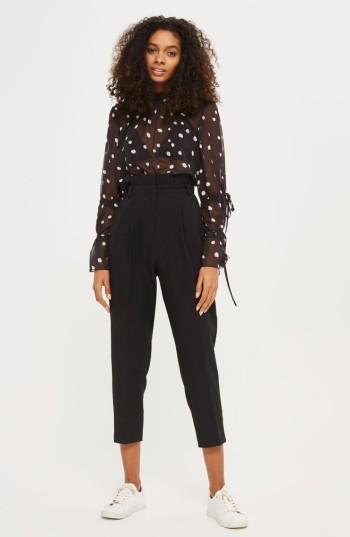 Women's Topshop Pleated Waist Peg Trousers Us (fits Like 6-8) - Black