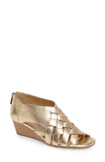 Women's Bella Vita Isabelle Wedge Sandal .5 M - Metallic