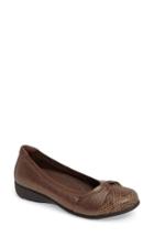 Women's Aravon Andrea Flat .5 B - Metallic