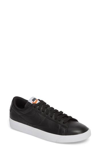Women's Nike Blazer Low Le Basketball Shoe .5 M - Black