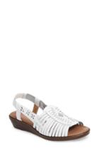 Women's Comfortiva Formasa Huarache Slingback Sandal .5 N - White