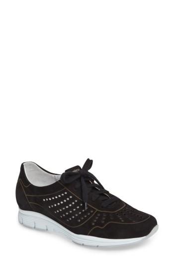Women's Mephisto Yliane Sneaker .5 M - Black