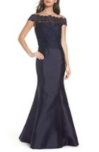 Women's La Femme Lace & Twill Mermaid Gown