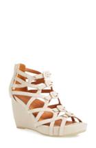 Women's L'amour Des Pieds'ivanna' Gladiator Wedge Sandal .5 M - Beige