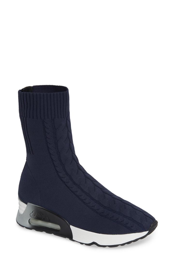 Women's Naturalizer Cyan Slip-on Sneaker .5 M - Black