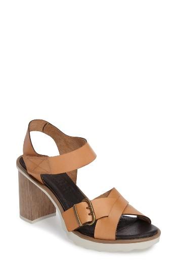 Women's Hispanitas Gig Strappy Block Heel Sandal .5us / 36eu - Brown