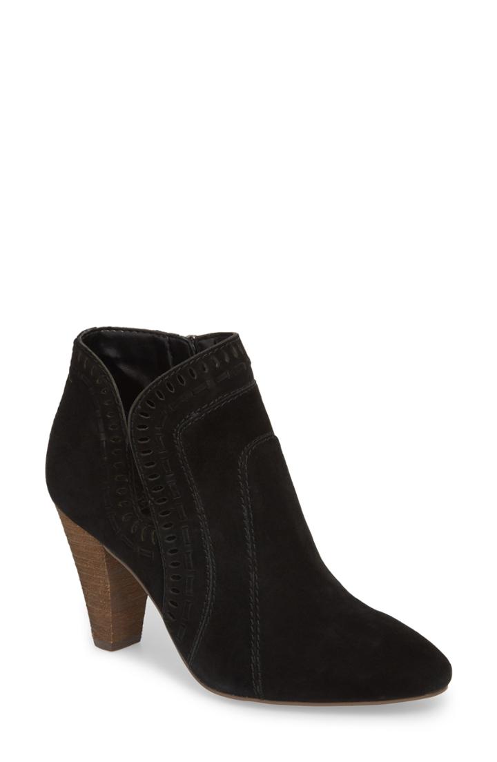 Women's Vince Camuto Reeista Bootie M - Black