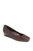 Women's Trotters 'lauren' Pump .5 N - Brown