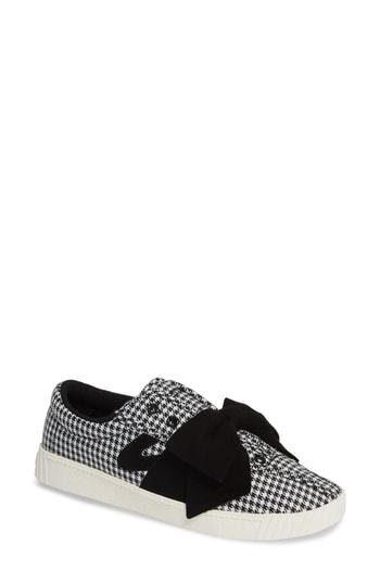 Women's Tretorn Nylite Bow Sneaker .5 M - Black