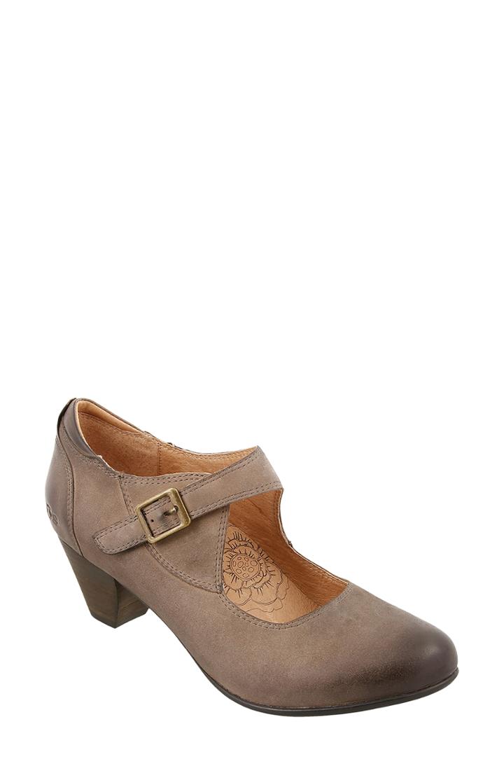 Women's Taos Studio Mary Jane Pump .5 M - Beige