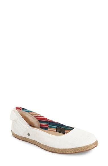Women's Ugg 'perrie' Flat M - White