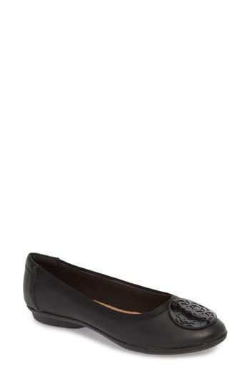 Women's Clarks Gracelin Lola Flat M - Black