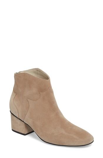 Women's Grey City Texan Arched Bootie M - Beige