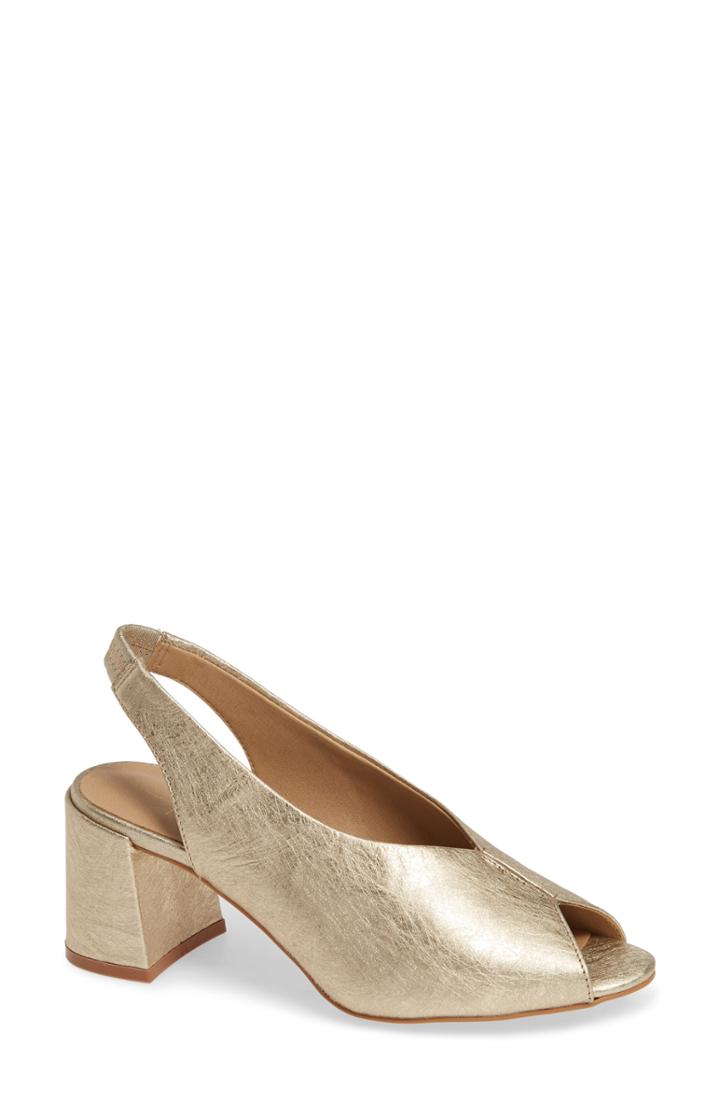 Women's M4d3 Safi Slingback Sandal .5 M - Metallic