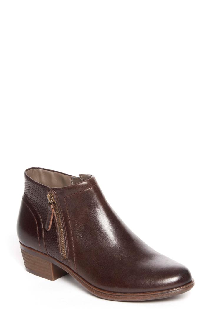 Women's Rockport Cobb Hill Oliana Bootie .5 W - Brown