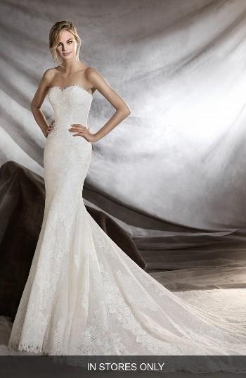 Women's Pronovias Orilla Strapless Lace Tulle Mermaid Gown