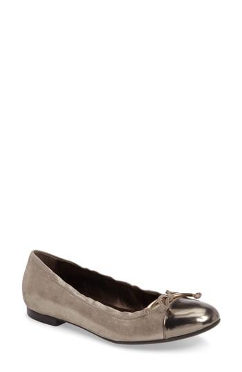 Women's Agl Cap Toe Flat Us / 37eu - Beige