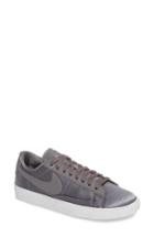 Women's Nike Blazer Low Se Sneaker M - Grey