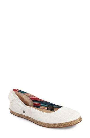 Women's Ugg 'perrie' Flat .5 M - White