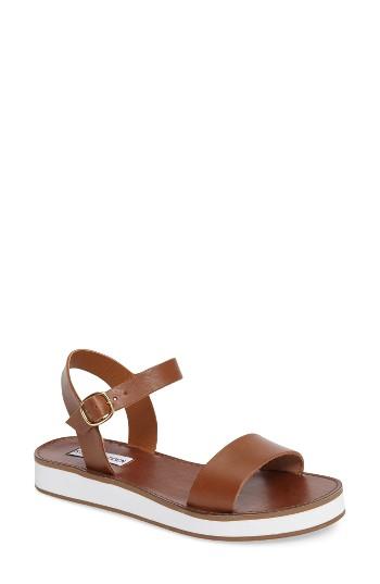 Women's Steve Madden Deluxe Sandal .5 M - Beige