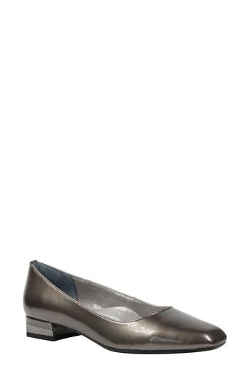 Women's J. Renee Eledora Pump .5 W - Beige