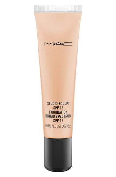 Mac Studio Sculpt Spf 15 Foundation - Nc35