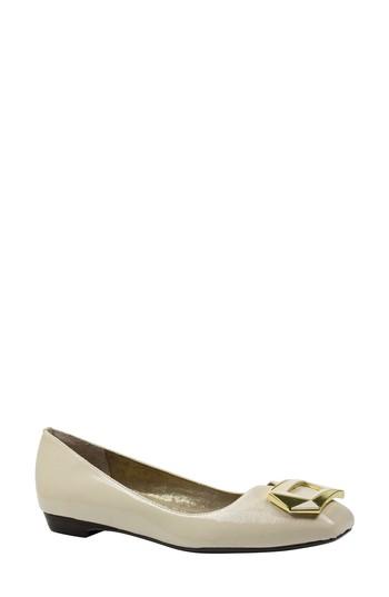 Women's J. Renee Tustin Skimmer Flat .5 B - Beige