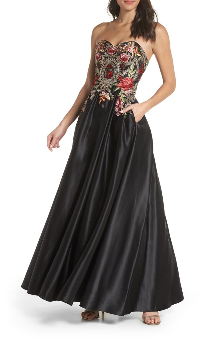 Women's Blondie Nites Embroidered Applique Strapless Ballgown - Black
