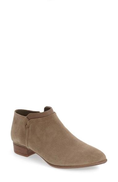 Women's Vince Camuto 'jody' Bootie M - Beige