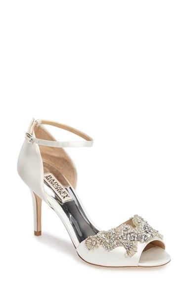Women's Badgley Mischka Barker Ankle Strap D'orsay Pump M - White