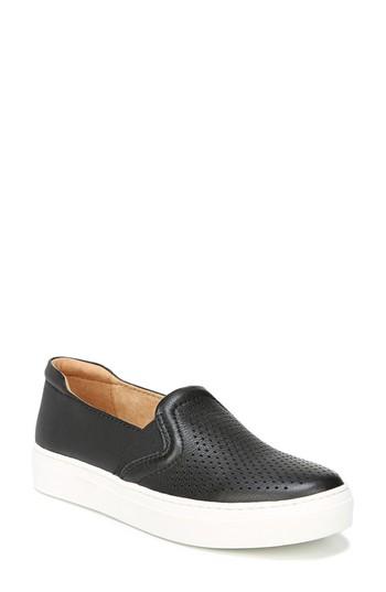 Women's Naturalizer Carly Slip-on Sneaker .5 M - Black