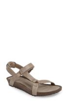 Women's Teva Ysidro Universal Sandal M - Grey