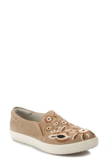 Women's Latigo Rada Embroidered Slip-on Sneaker M - Brown