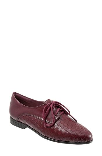 Women's Trotters Lizzie Derby Flat M - Red