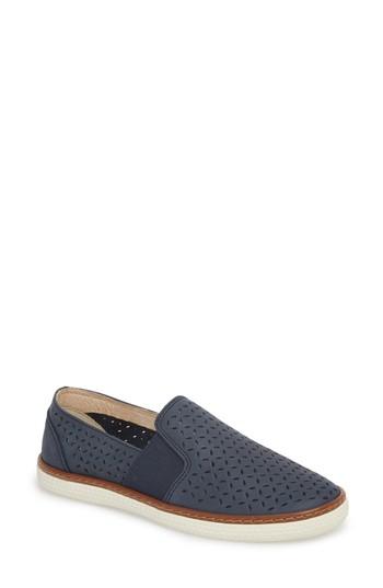 Women's Royal Canadian Jasper Perforated Loafer Flat .5 M - Blue